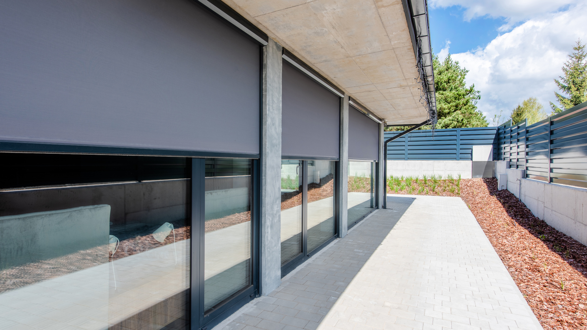 Stores enrouleurs sur mesure